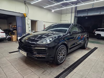 PORSCHE CAYENNE - 10