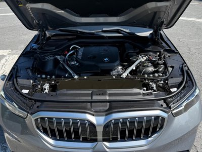 2025 BMW 5 SERIES 照片 7