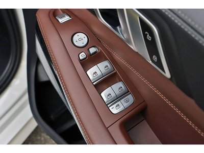 2023 BMW X7 — миниатюра 57