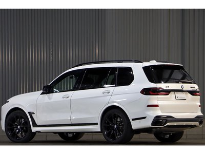 2023 BMW X7 — миниатюра 22