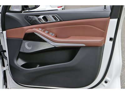 2023 BMW X7 — миниатюра 56