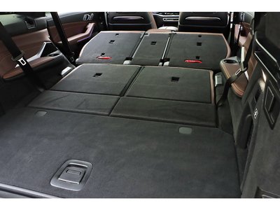 2023 BMW X7 — миниатюра 63