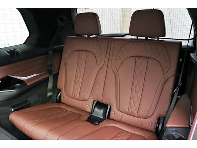 2023 BMW X7 — миниатюра 43