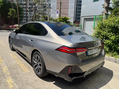 BMW 5 SERIES - 8