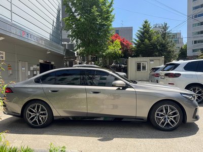 BMW 5 SERIES - 5