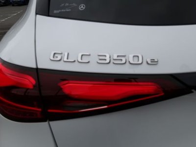 صورة 8 لـ 2025 Mercedes-BENZ GLC