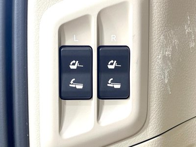 2023 Toyota LAND CRUISER PRADO 缩略图 41