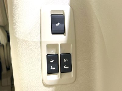 2023 Toyota LAND CRUISER PRADO 缩略图 48