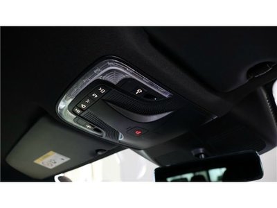 2024 Mercedes-BENZ V-CLASS — миниатюра 12