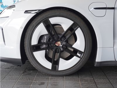 2026 Porsche TAYCAN 照片 6