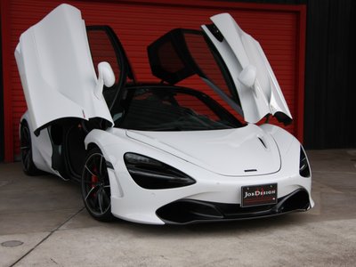 MCLAREN 720S - 2