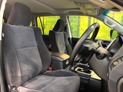 TOYOTA LAND CRUISER PRADO - 9