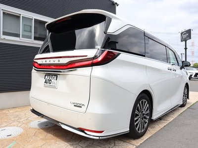صورة 7 لـ 2024 Lexus LM