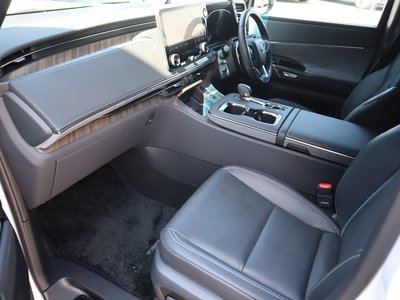 صورة مصغرة 53 لـ 2024 Lexus LM
