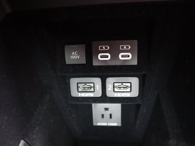صورة مصغرة 39 لـ 2024 Lexus LM