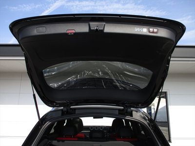 MERCEDES-BENZ GLC - 8