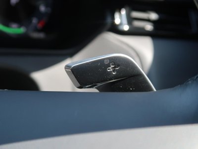 صورة 10 لـ 2024 LAND Rover RANGE ROVER VELAR