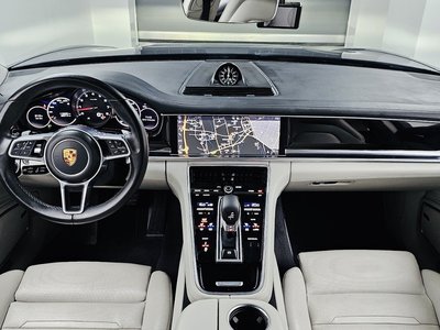 PORSCHE PANAMERA - 8