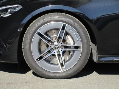 MERCEDES-BENZ E-CLASS - 8