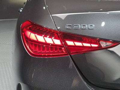 MERCEDES-BENZ C-CLASS - 10