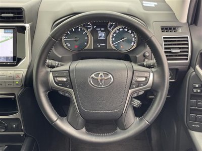TOYOTA LAND CRUISER PRADO - 10