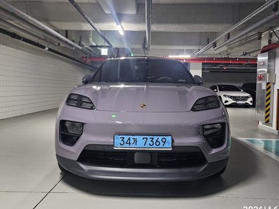 PORSCHE MACAN - 2