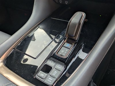 2024 Toyota ALPHARD thumbnail 27