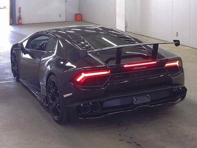 LAMBORGHINI HURACAN - 2