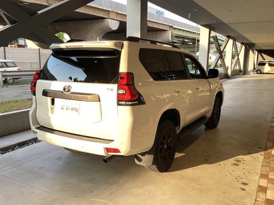 TOYOTA LAND CRUISER - 9