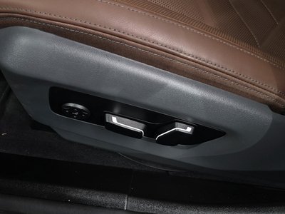 صورة مصغرة 32 لـ 2023 BMW 5 SERIES