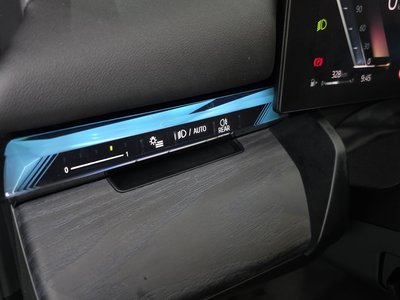 صورة مصغرة 28 لـ 2023 BMW 5 SERIES