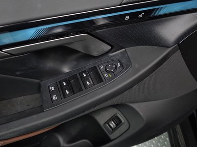 صورة مصغرة 34 لـ 2023 BMW 5 SERIES