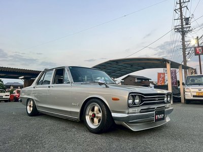 NISSAN SKYLINE