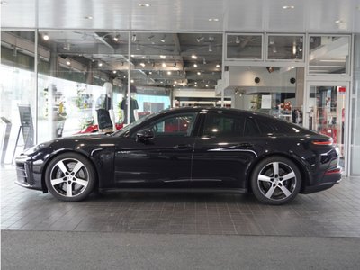PORSCHE PANAMERA - 4
