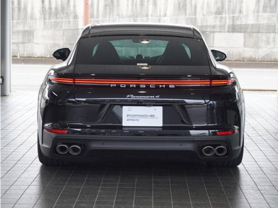 PORSCHE PANAMERA - 3