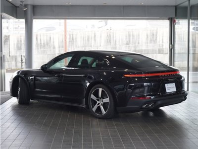 PORSCHE PANAMERA - 6