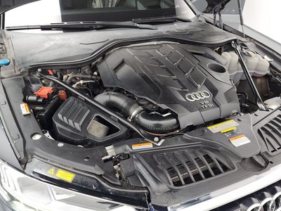 AUDI A8 - 7