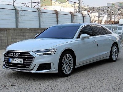AUDI A8 - 5