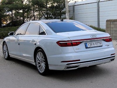 AUDI A8 - 2