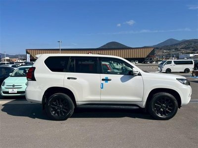 TOYOTA LAND CRUISER PRADO - 10