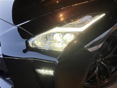 NISSAN GT-R - 3