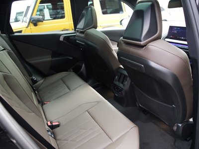 2025 BMW X3 缩略图 39