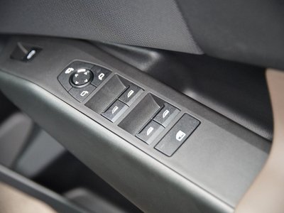 2025 BMW X3 缩略图 32