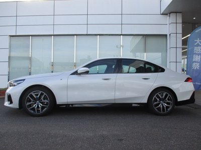 BMW 5 SERIES - 8