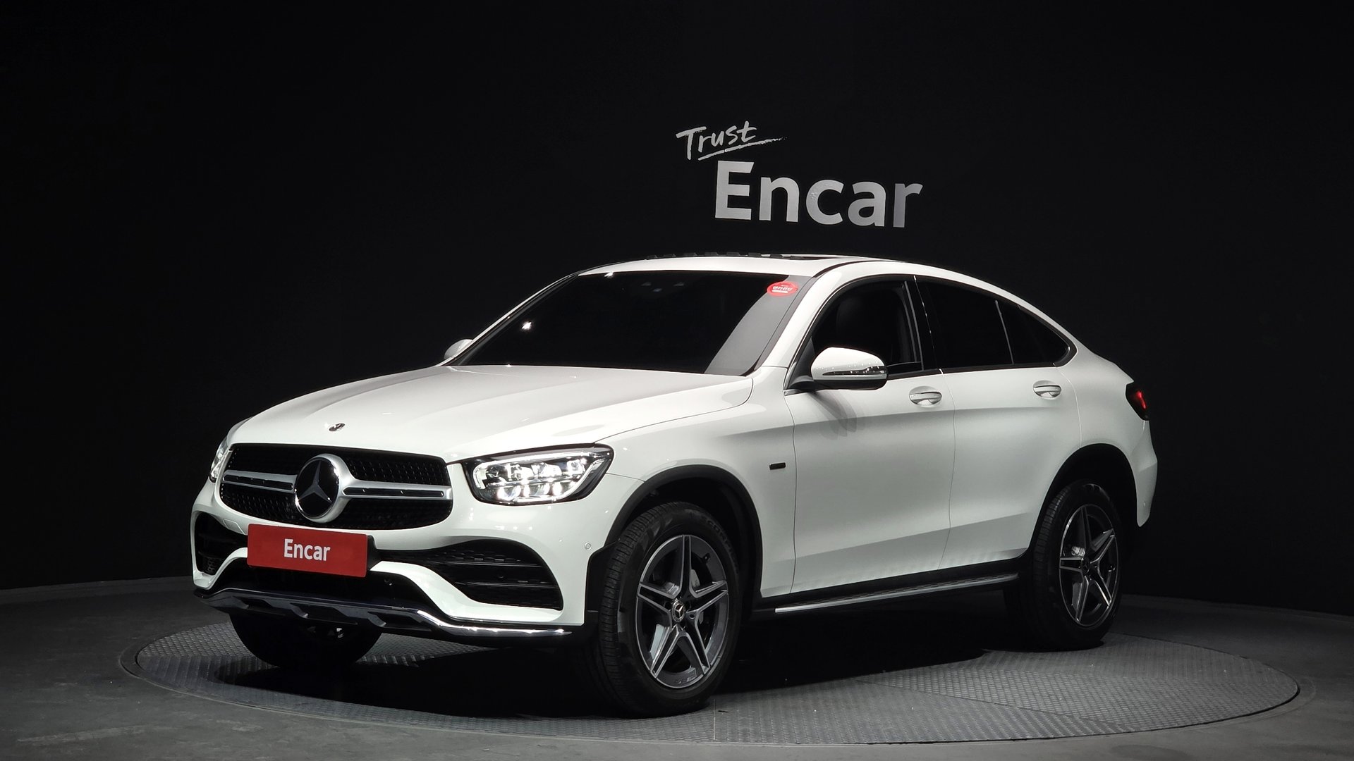 MERCEDES-BENZ GLC - View 1