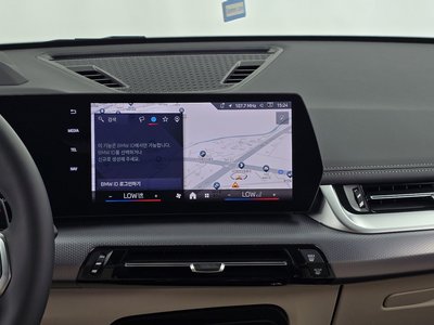 2025 BMW X1 — миниатюра 18