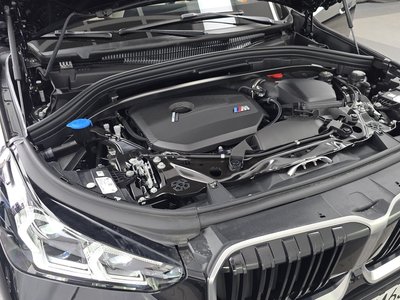 2025 BMW X1 photo 7