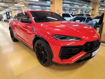 LAMBORGHINI URUS - 2
