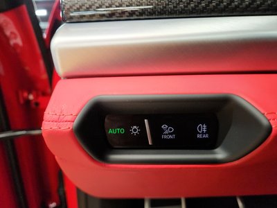 LAMBORGHINI URUS - 10