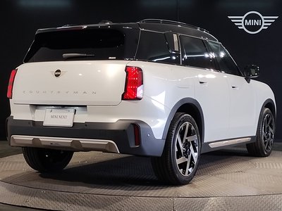 MINI MINI COUNTRYMAN - 8